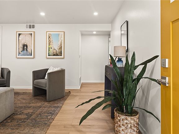4th image of 355 Falstaff Rd