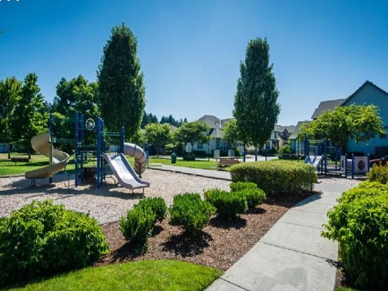 Private community park