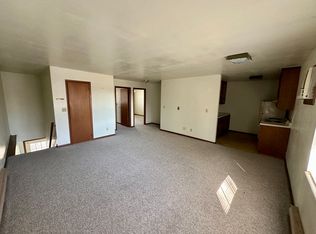400 N Westridge Dr #A4, Carbondale, IL 62901