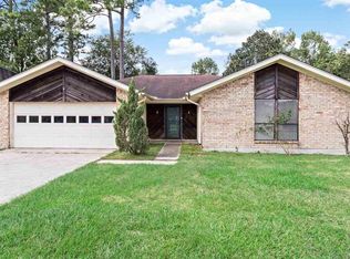 2212 Oak Forest Dr, Orange, TX 77632