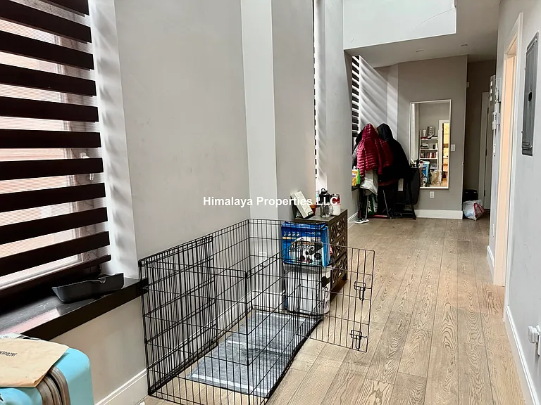 407 Dudley St #6 — Photo 13