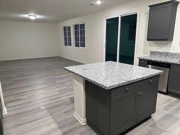 5th image of 12684 Ojo Caliente St #12684