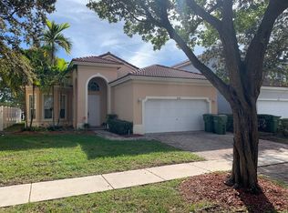 3750 NE 13th St, Homestead, FL 33033
