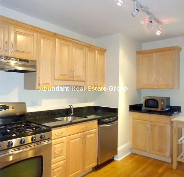 304 Allston St #4 — Photo 11