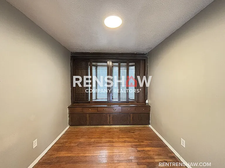 4694 McCrory Ave — Photo 3