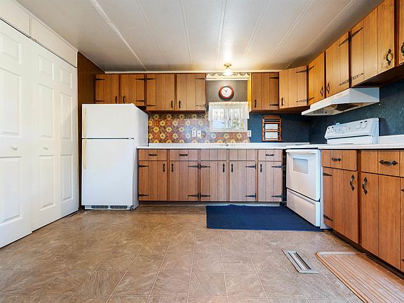 3rd image of 4237 River John Rd