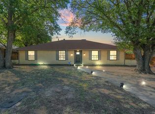 220 Sherwood Ln, Desoto, TX 75115