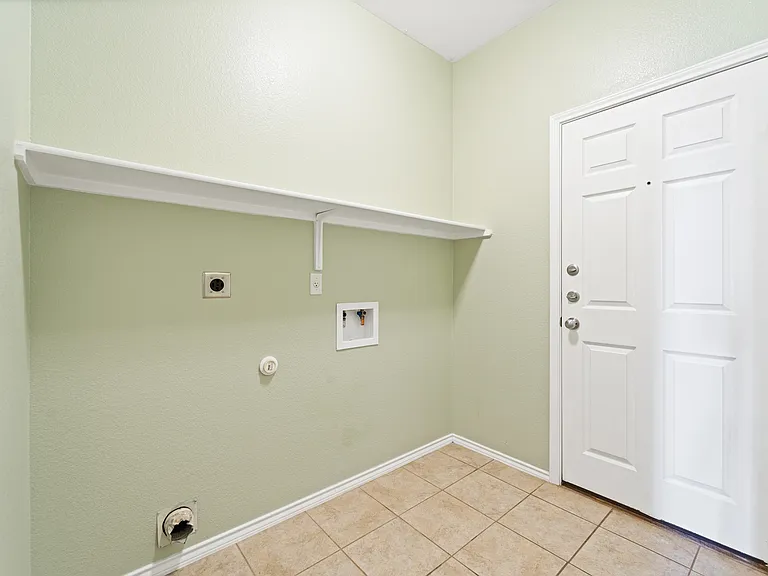 9210 Sandyford Ct — Photo 20