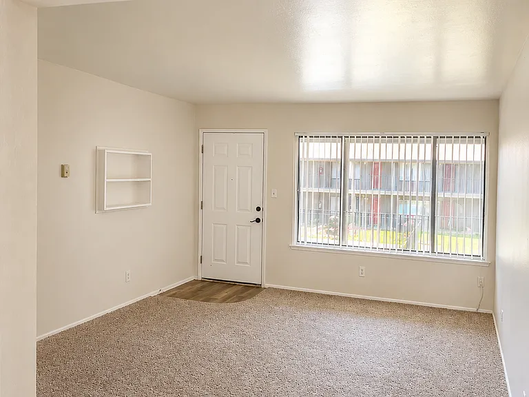 2125 North Ave #24 — Photo 1