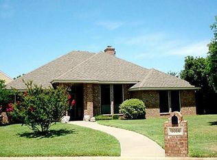3014 Manor Ct S, Denton, TX 76210