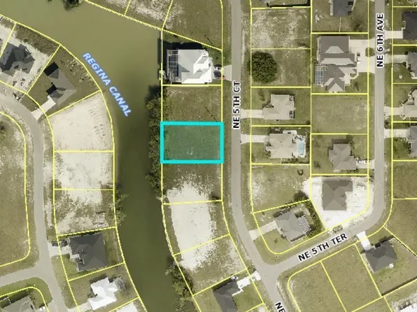 530 NE 5th Pl, Cape Coral, FL 33909