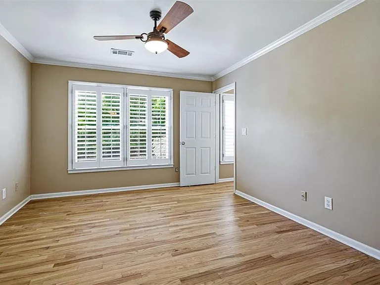 210 Masters View Ct — Photo 41