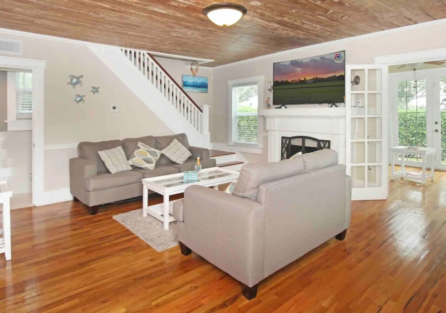 Espaciosa 3BR | WiFi | Lav/Sec | Pet Friendly — Photo 2