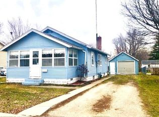 1511 E 16th St, Sterling, IL 61081