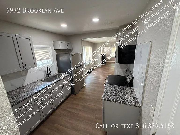 6932 Brooklyn Ave — Photo 8
