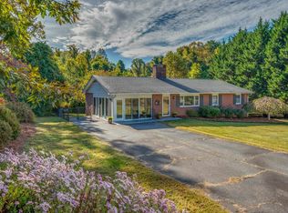 36 2nd St, Tryon, NC 28782