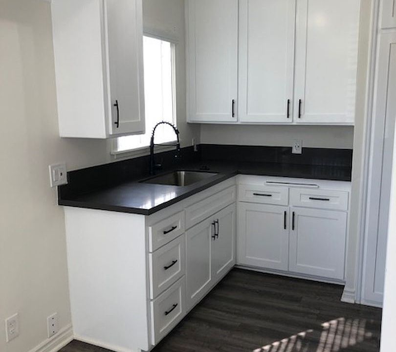1st image of 147 1/2 W 52nd St #10614551