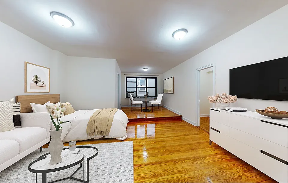246 E 46th St #6M