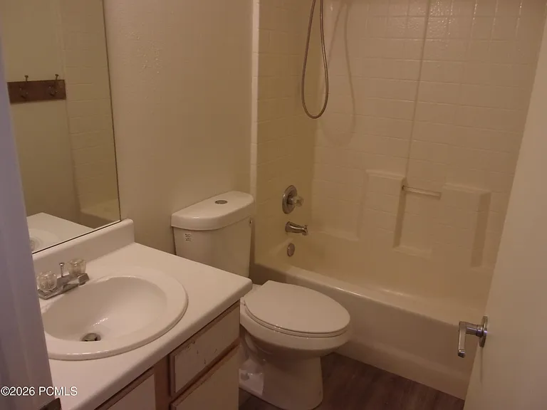 88 E Rainbow Way — Photo 27
