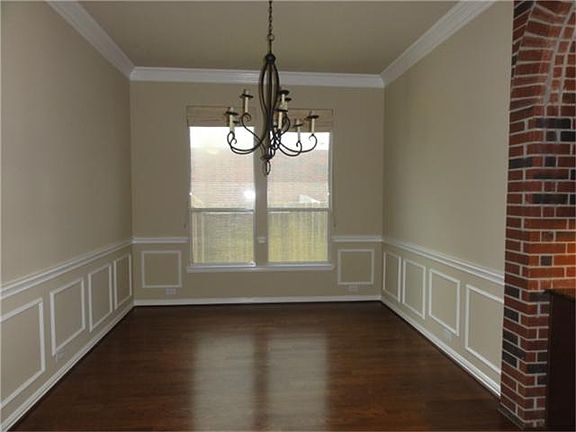 Formal Dining