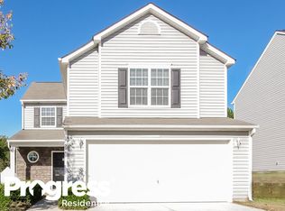 501 Ellingsworth Ln, Charlotte, NC 28214