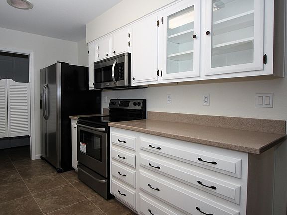 5th image of 14227 N 103rd Ave