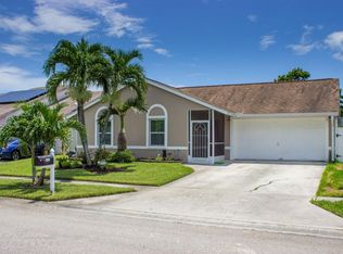 5722 Lake George Pl, Lake Worth, FL 33463