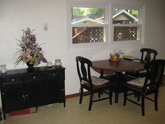 4th image of 4004 Magnolia Dr