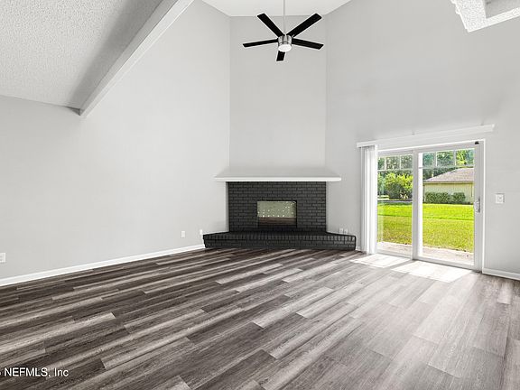 5th image of 2607 SANDY HOLLOW Drive