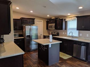 902 18th Ave NW, Reeder, ND 58649