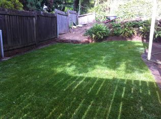 1807 SW Canby St, Portland, OR 97219