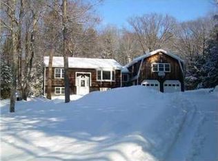 345 W Pownal Rd, North Yarmouth, ME 04097