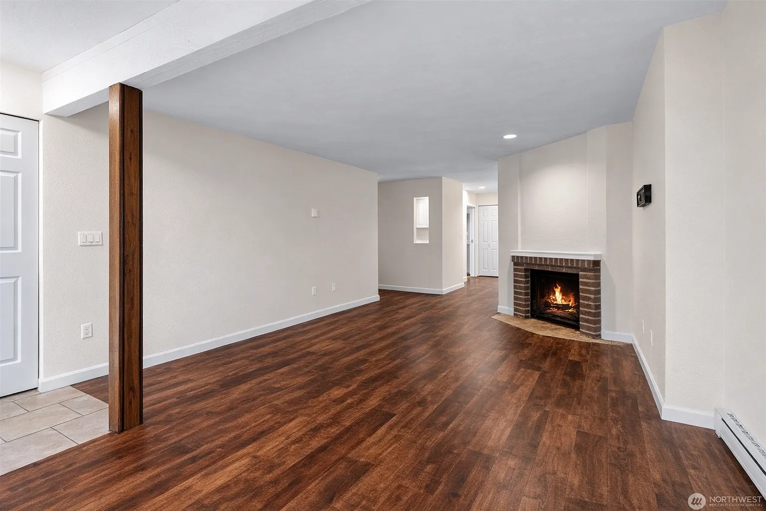 1 bed, 772 sqft, $2,300 — Photo 3