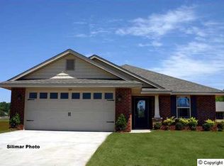 495 Mossyleaf Dr, Huntsville, AL 35824