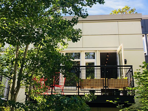 5th image of 15100 6th Ave SW Unit 416