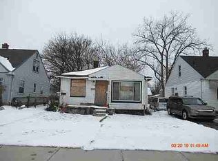 9067 Heyden St, Detroit, MI 48228