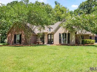 38440 Sweet Magnolia Dr, Prairieville, LA 70769