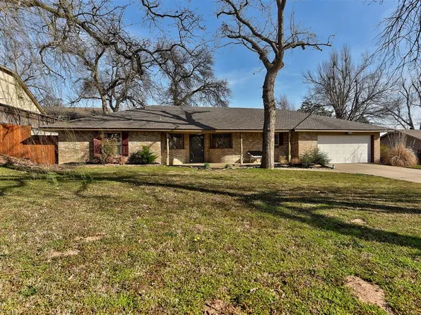 7203 NW 32nd St, Bethany, OK 73008