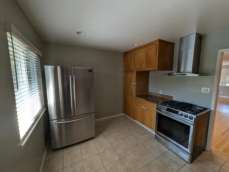 639 Azevedo Ct — Photo 34