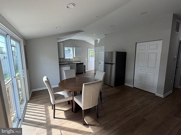 2nd image of 715 Fernhill Rd