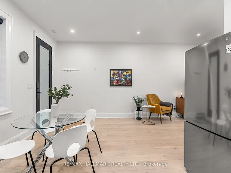 12 Glenside Ave — Photo 8