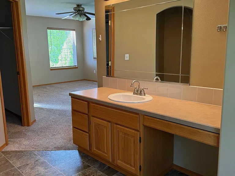 6511 S Woodland Ct — Photo 26