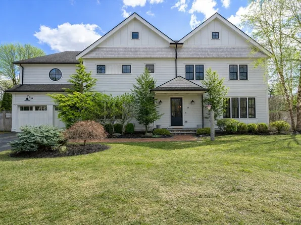 11 Fisher Ave, Wellesley, MA 02482