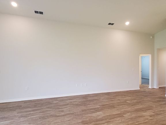 3rd image of 2579 San Marco Way