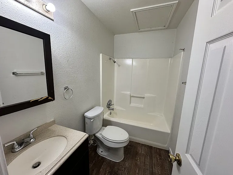 4009 Milton St #D — Photo 6
