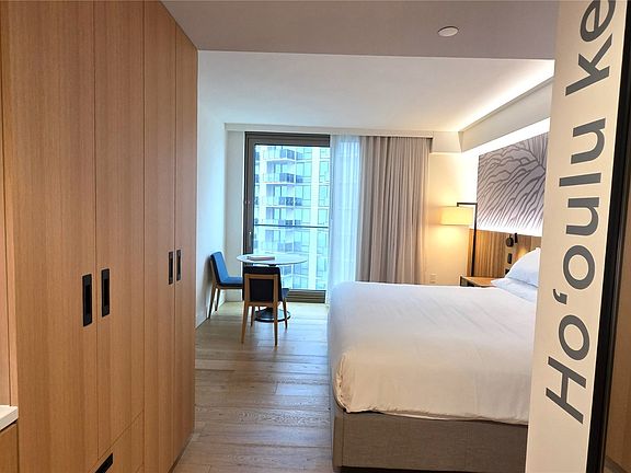 5th image of 1390 Kapiolani Blvd #3704