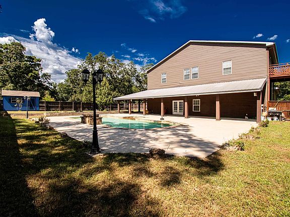 5th image of 109 W Ouachita #573