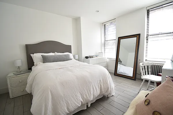 Rented by Wyllie Real Estate | media 11