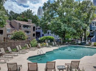 418 W 8th St #G, Charlotte, NC 28202
