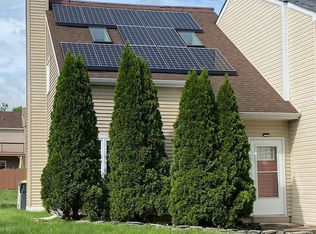 41 E Green Valley Cir, Newark, DE 19711